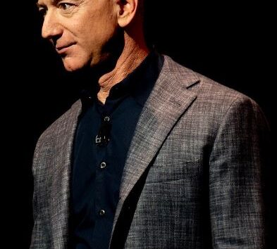 Jeff Bezos: From Garage Startup to Space Dreams - A Journey of Relentless Innovation