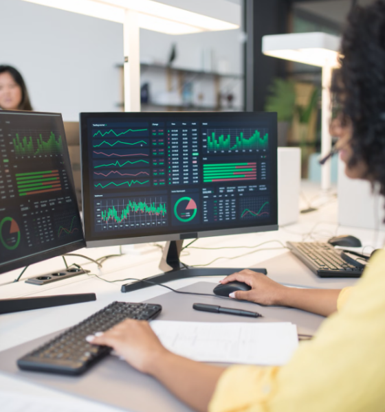 Hardware vs. Software Divergence: Navigating Midyear 2026 Tech Sector Earnings