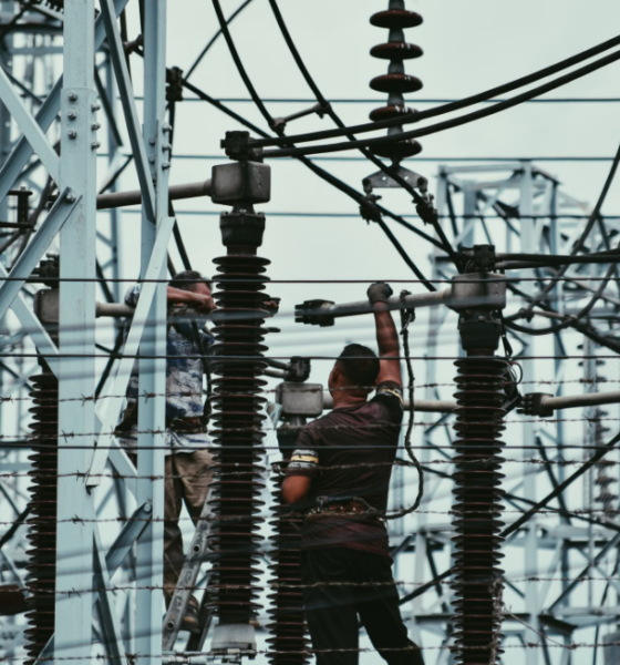 How Industrial Power Demand Driven by AI Upgrades Sector Equities