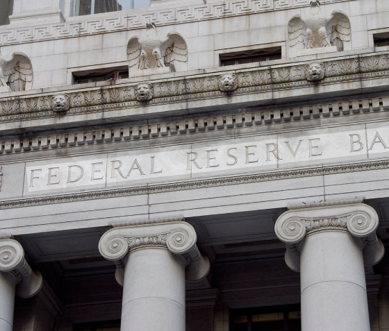 Locking in High Fixed Yields Before Fed Rate Shifts
