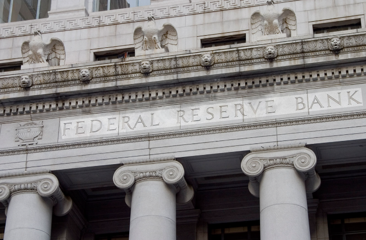 Locking in High Fixed Yields Before Fed Rate Shifts