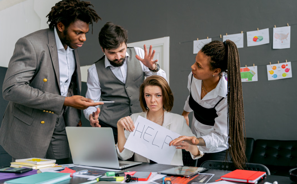 navigating hybrid work culture and crisis management in a modern leadership era