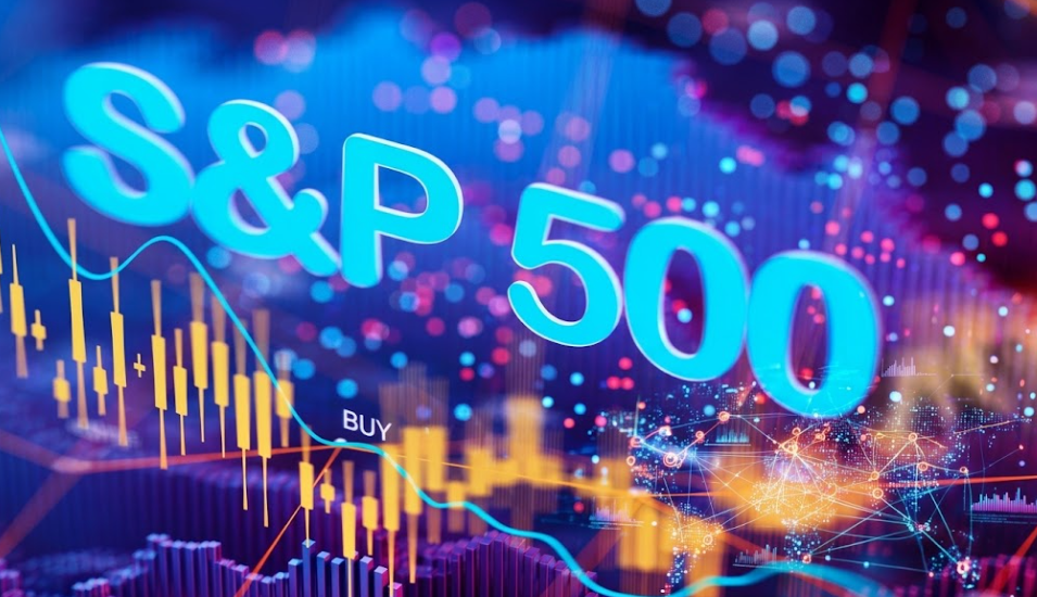 Discover the September S&P 500 equity market outlook as enterprise tech leads gains near 7,600 amidst corporate earnings momentum and bond yield pressures